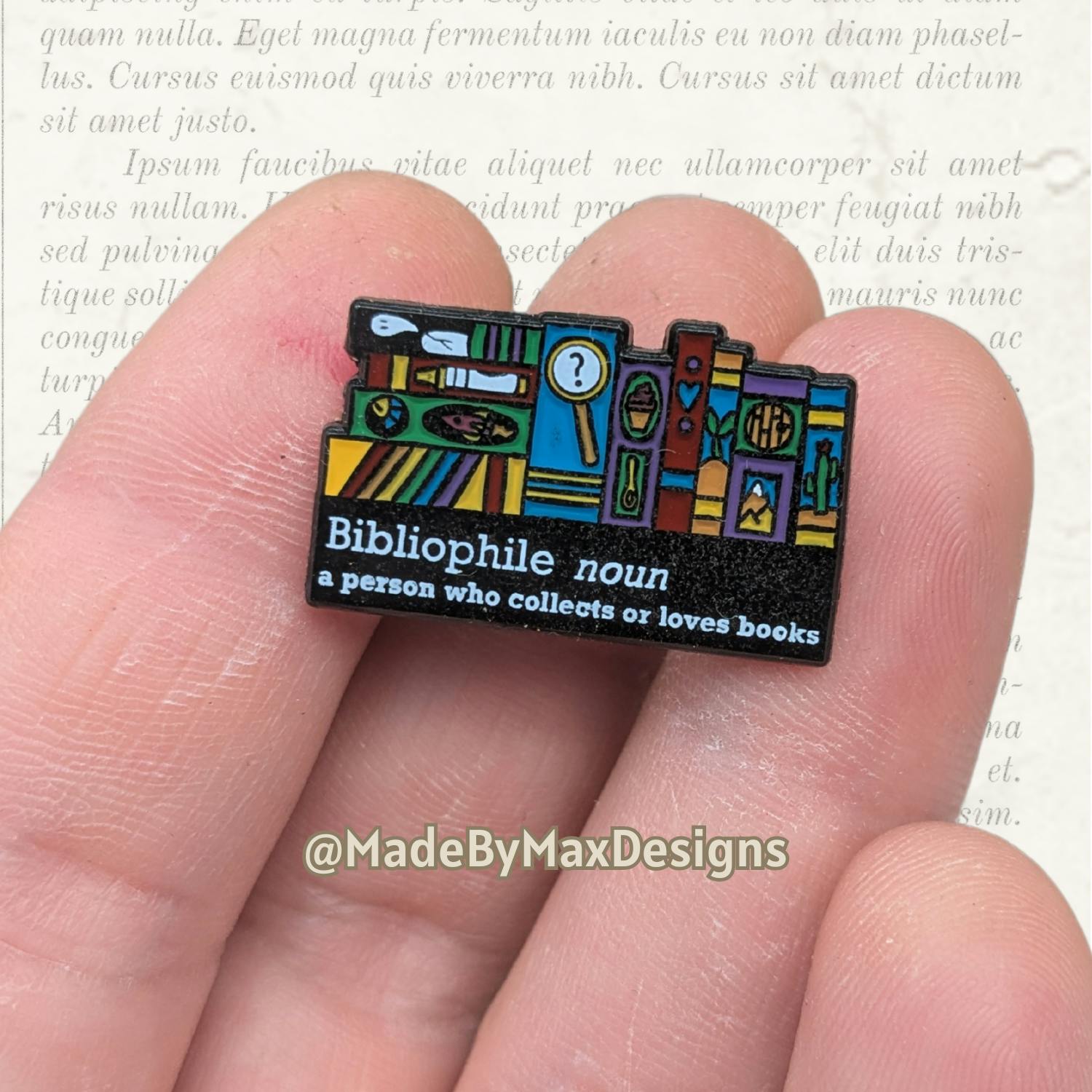 Bibliophile Mini Bookshelf Pin