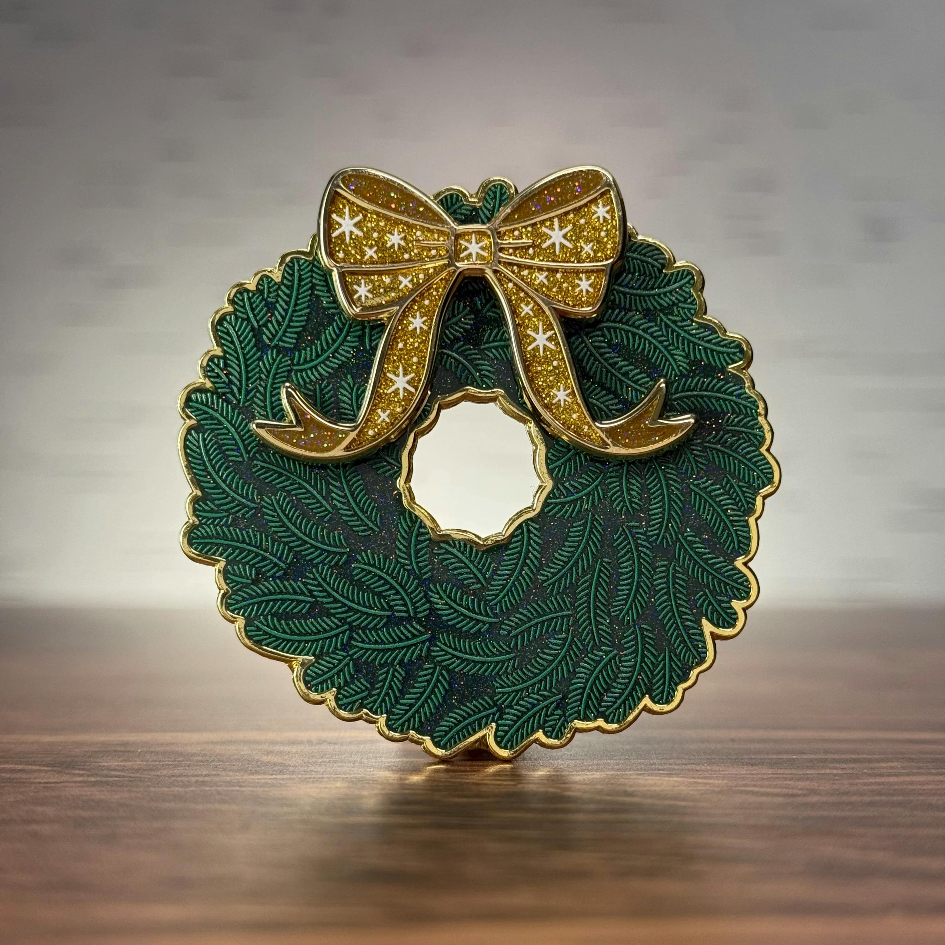 Green Magnetic Wreath Pin with Gold Bow