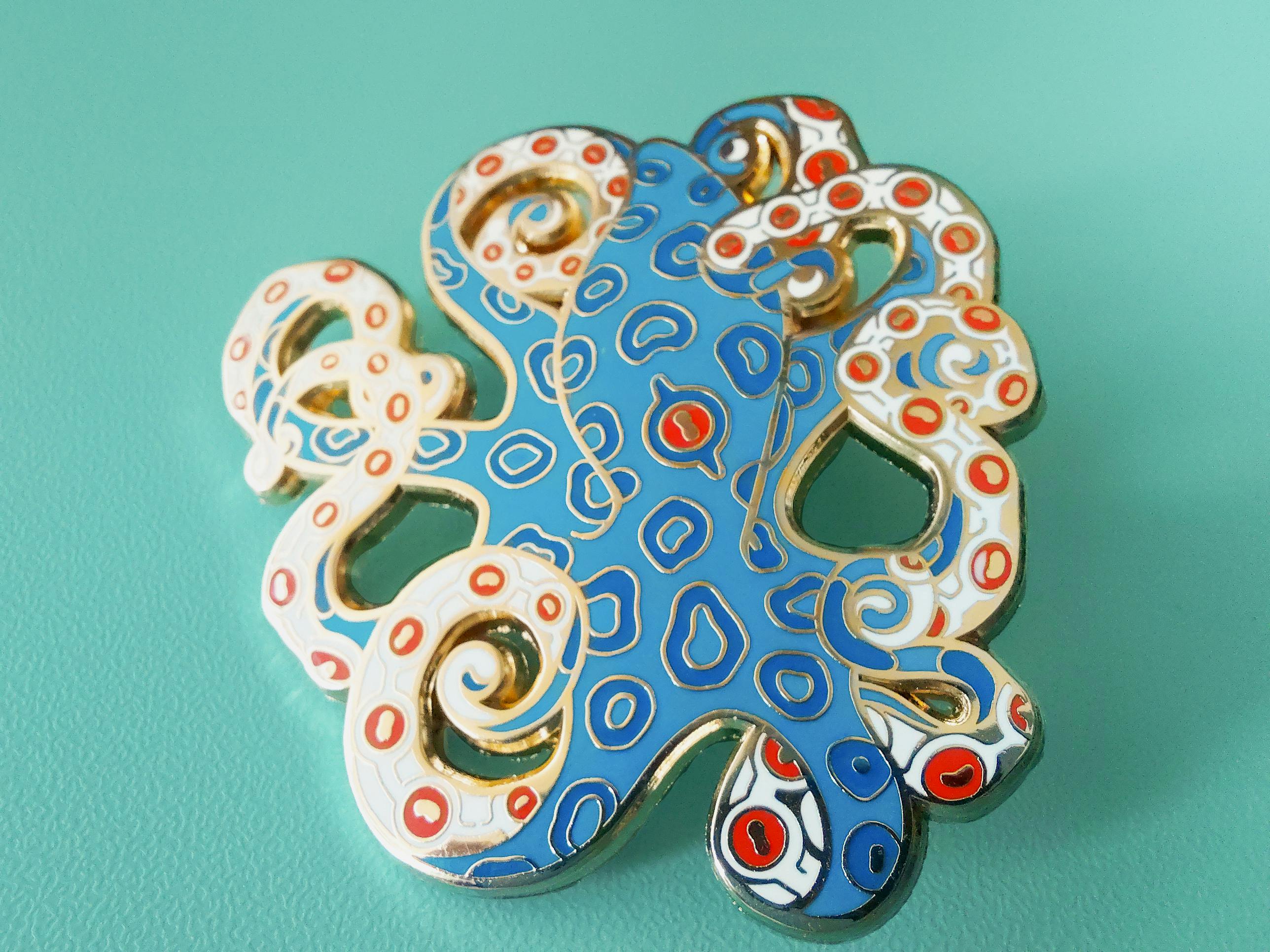 Octopus pin - gold