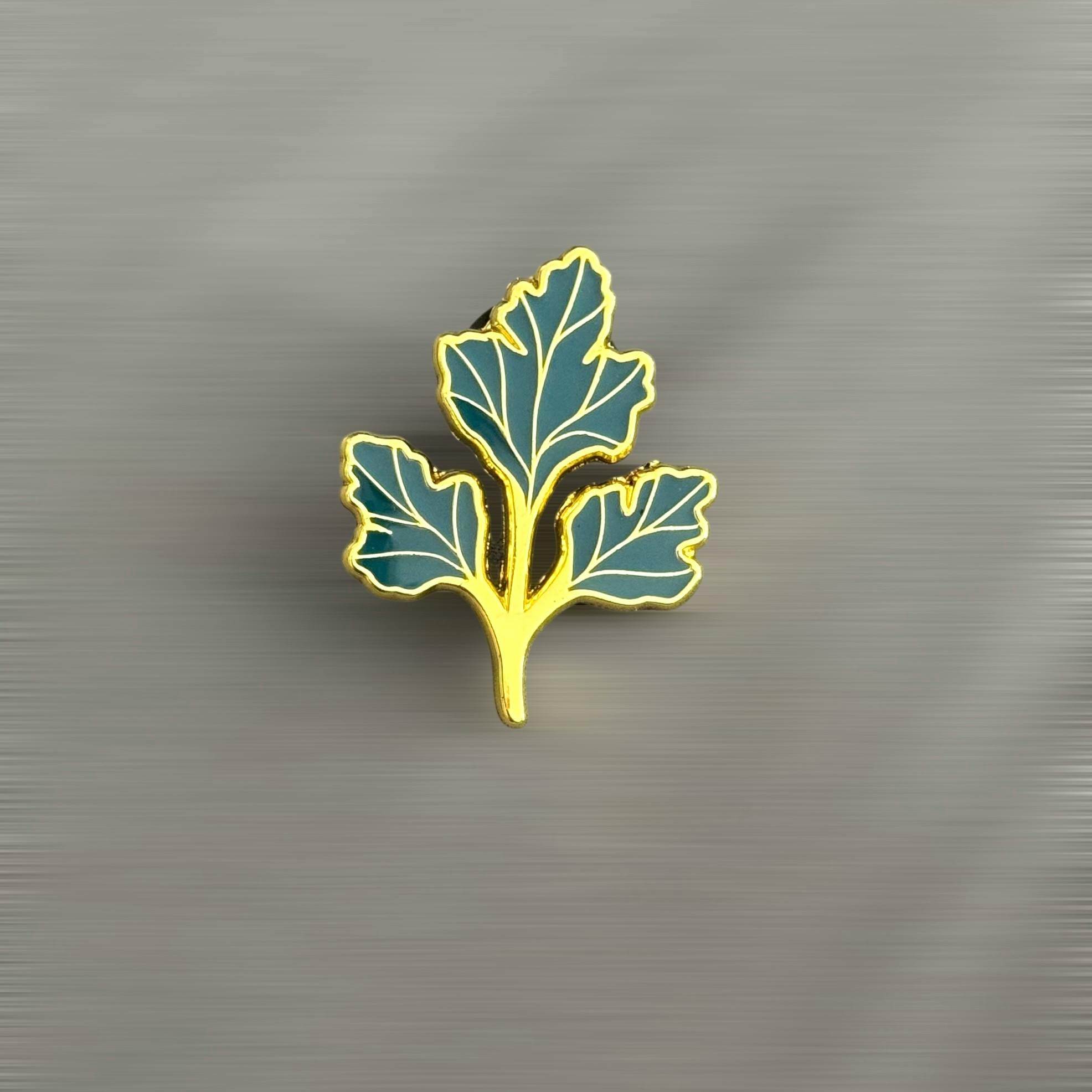 Oak Leaf Pin