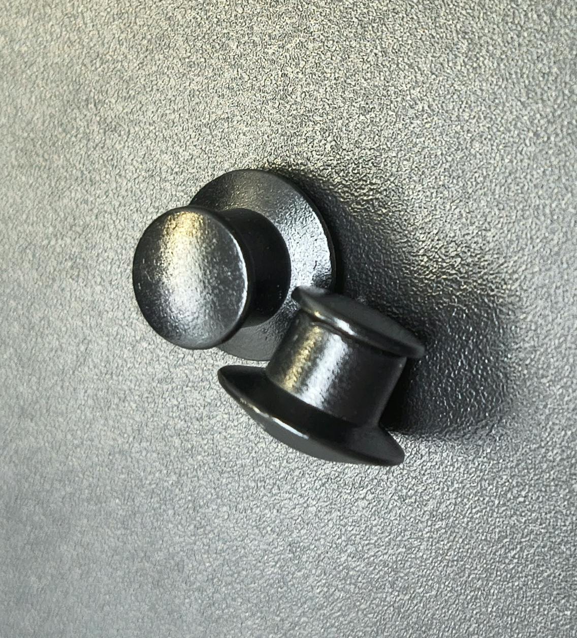 Locking clasps -Black