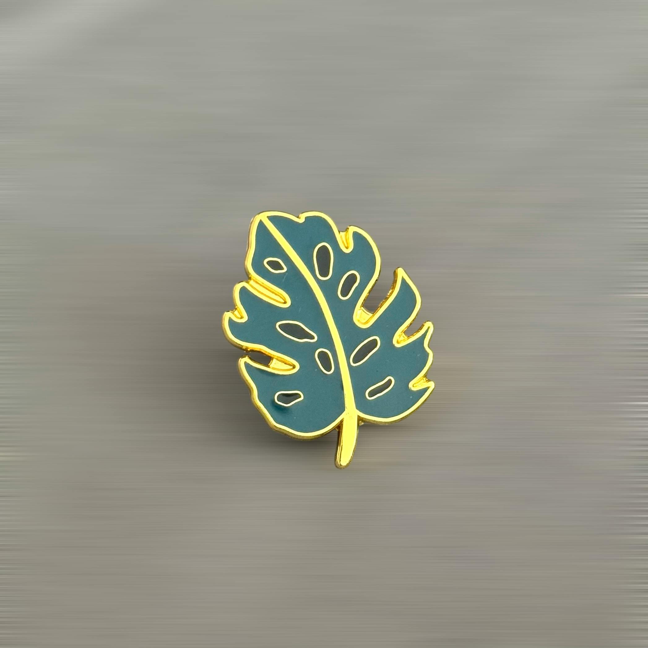 Monstera Pin