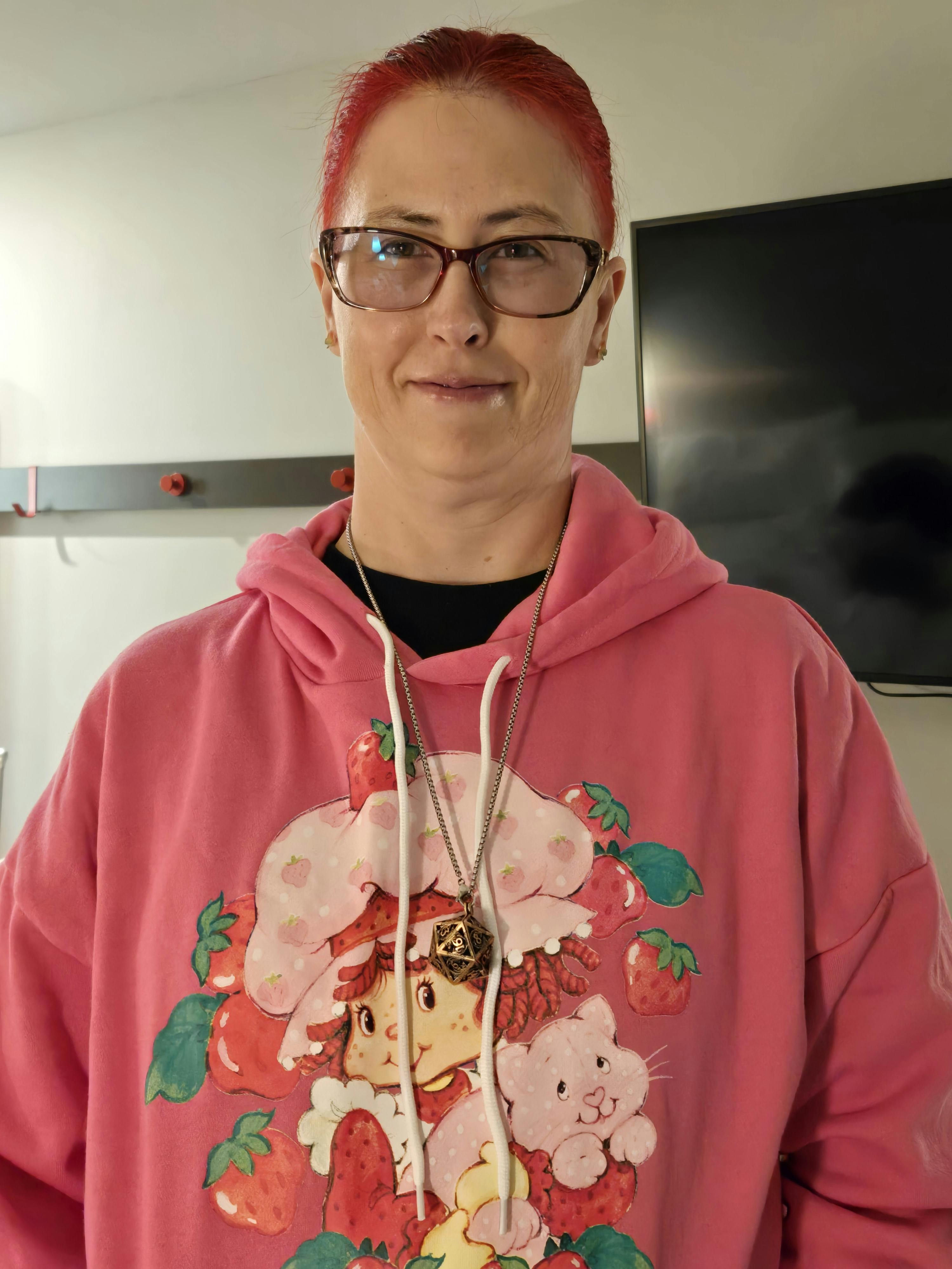 user avatar image for Elizabeth Wall 