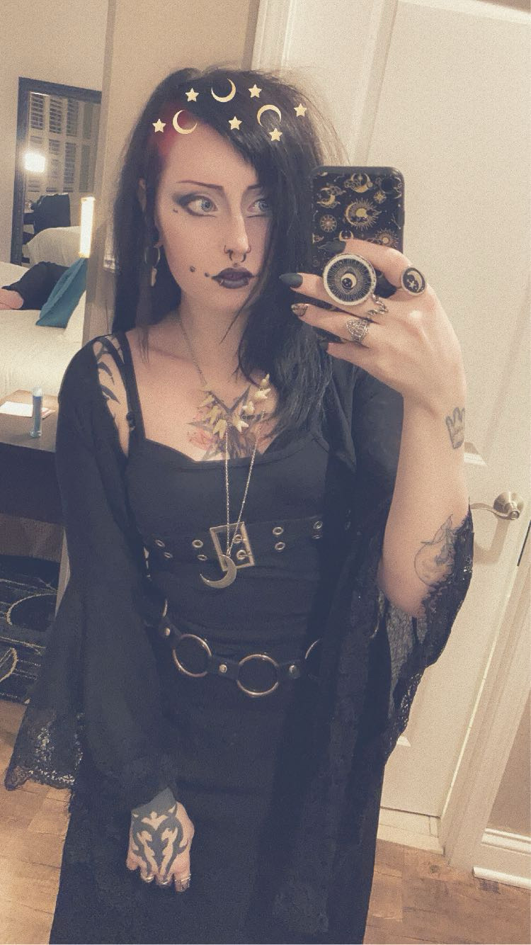 user avatar image for casket_moss13