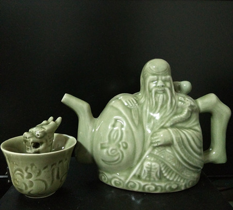 Redesigning the assassin's teapot